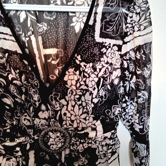 Milano Floral Peplum Blouse with Faux Belt - Picture 8 of 12